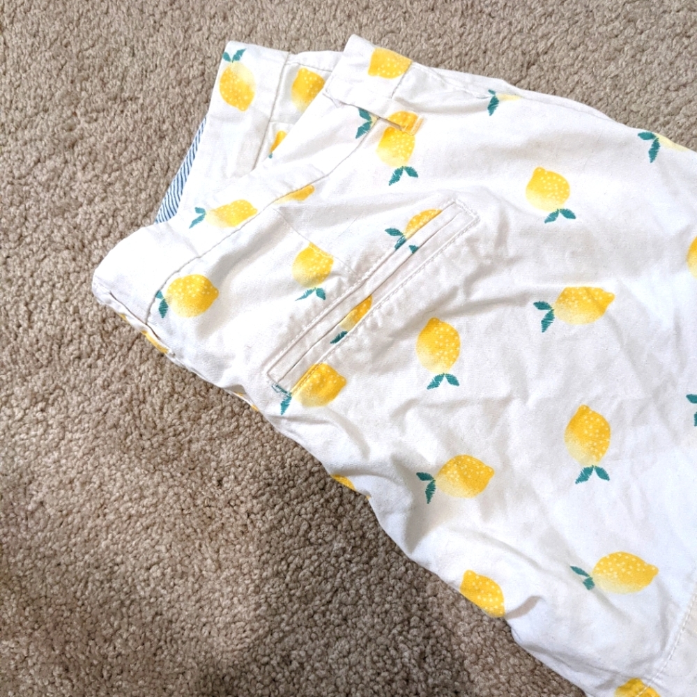 🍋 Lemon shorts! Gap, size 4